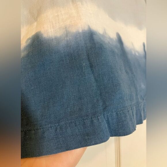 Old Navy Just Below the Waist, A line skirt, knee length, size 1, great shape - Picture 2 of 3